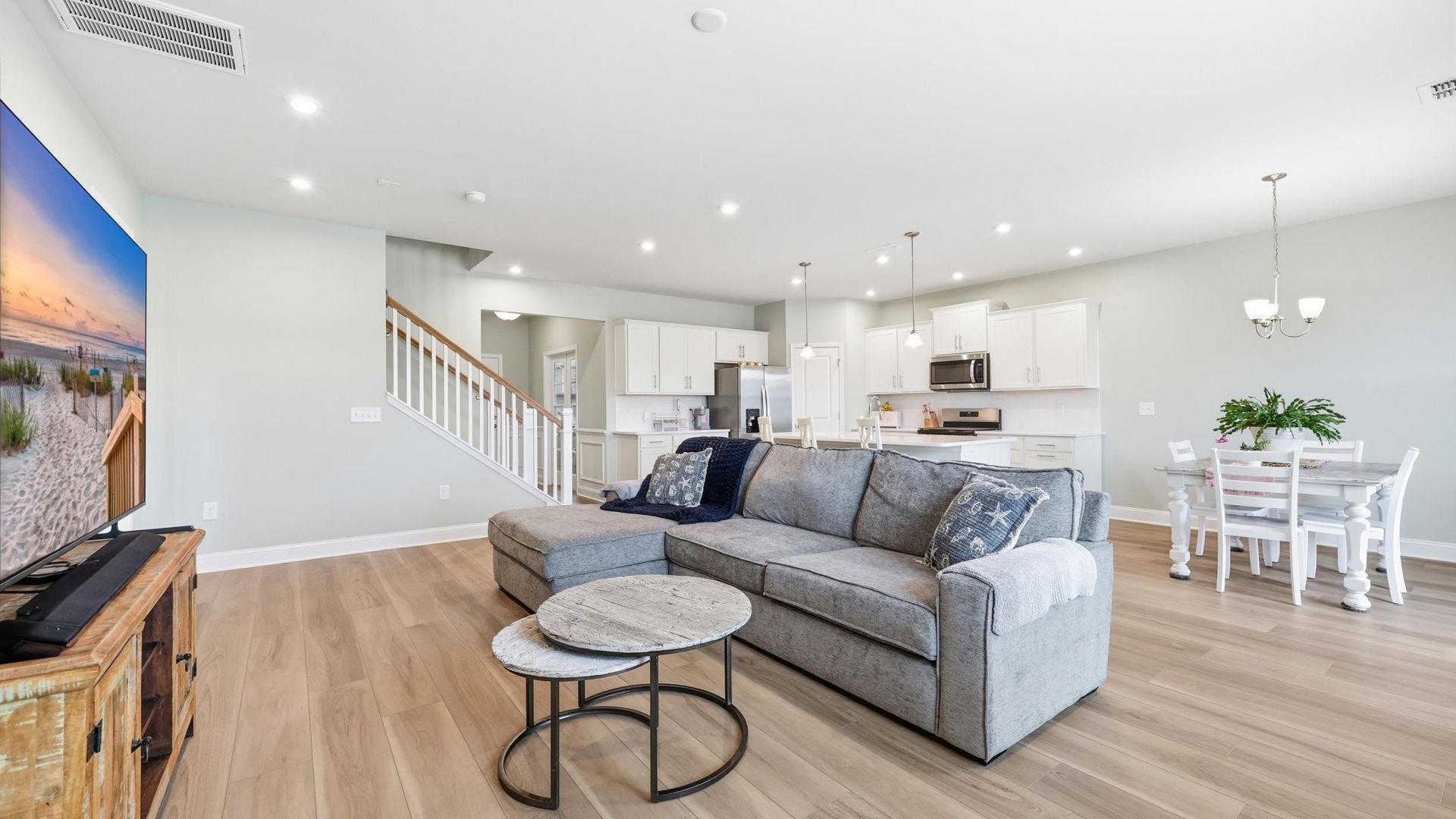 343 River Edge Dr.  Photo 12