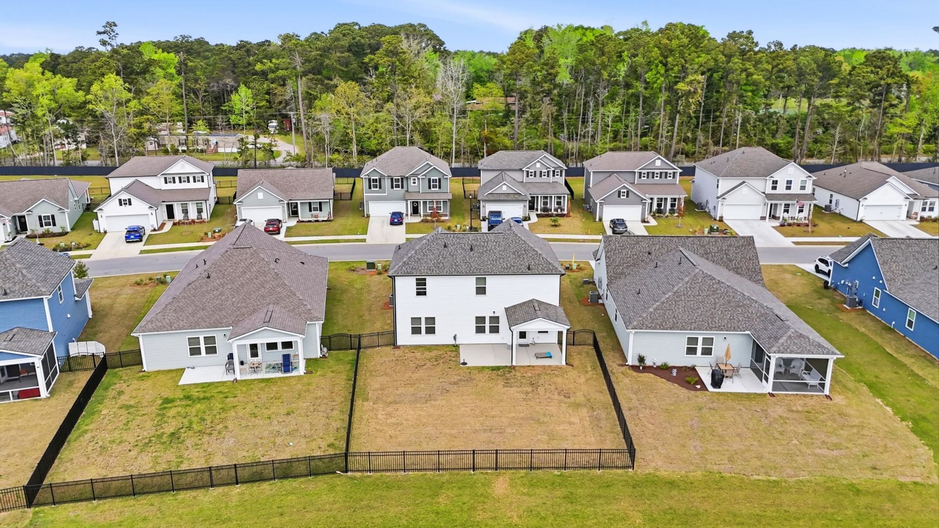 343 River Edge Dr.  Photo 49