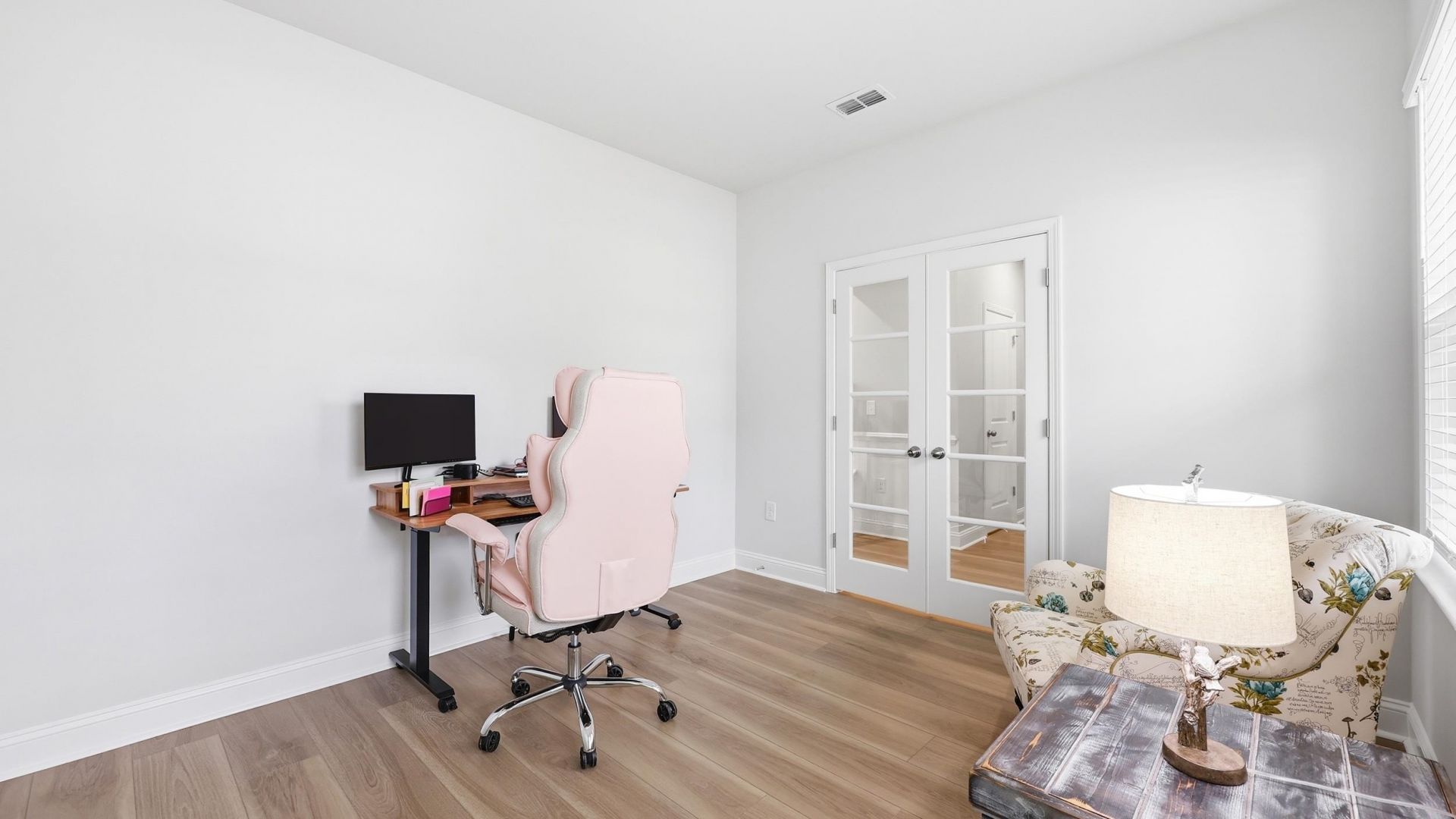 343 River Edge Dr.  Photo 9