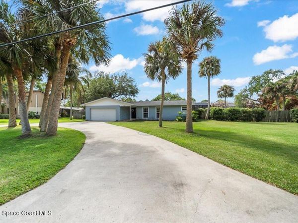 565 Heron Drive , Merritt Island, FL 32952