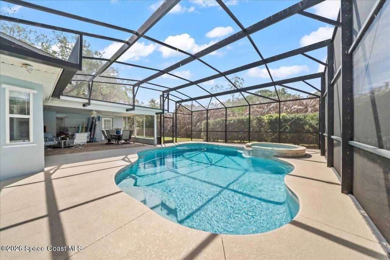 565 Heron Drive , Merritt Island, FL 32952 Photo