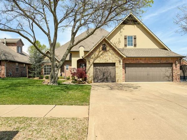 613 Stonemill Boulevard, Yukon, OK 73099