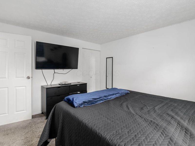 2562 Red Rock Boulevard, Grove City, OH 43123 Photo 24