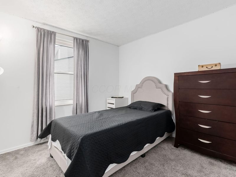 2562 Red Rock Boulevard, Grove City, OH 43123 Photo 25