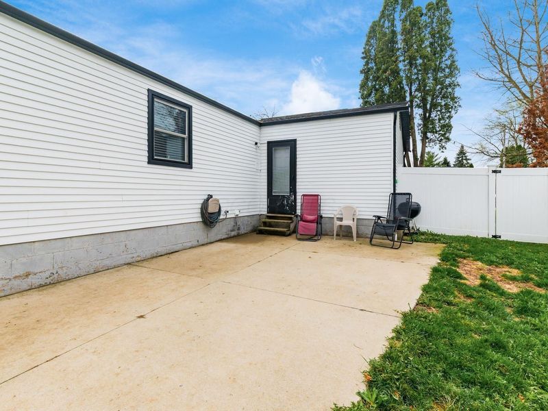 2562 Red Rock Boulevard, Grove City, OH 43123 Photo 34