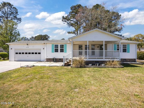 1018 Waterview Lane SW, Carolina Shores, NC 28467