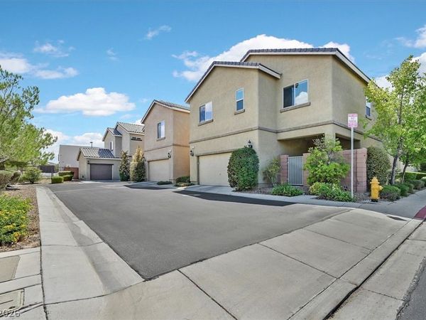 9559 Vega Carpio Avenue, Las Vegas, NV 89178