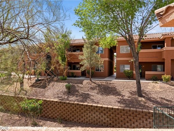 378 Colleen Court, Unit C, Mesquite, NV 89027