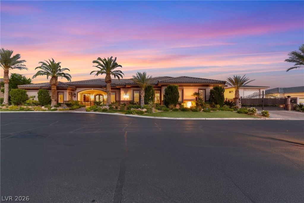 8574 Verde Park Circle, Las Vegas, NV 89129 Main Photo