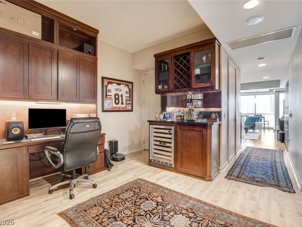 4525 Dean Martin Drive , Unit 905, Las Vegas, NV 89103