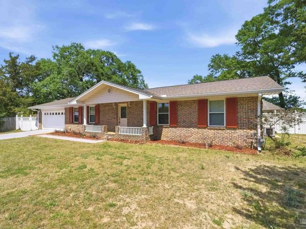 4320 Grant St, Pace, FL 32571