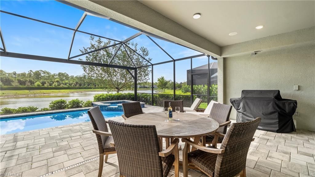 10428 Ventana Ln, Naples, FL 34120 Photo