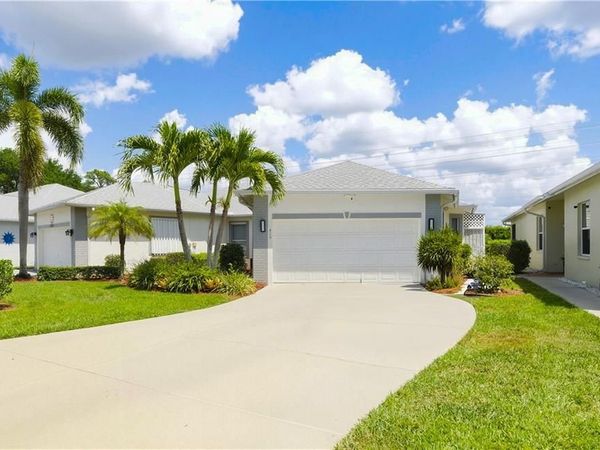 415 Crossfield CIR, Unit 81, NAPLES, FL 34104