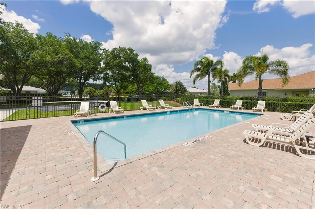 415 Crossfield Cir, Unit 81, Naples, FL 34104 Photo