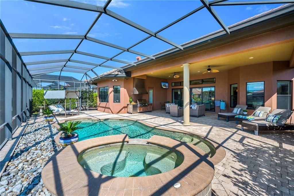 7296 Lantana Cir, Naples, FL 34119 Photo