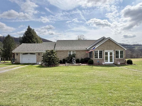 2654 Hood Avenue, Shinnston, WV 26431