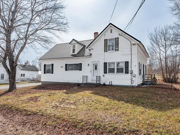 7 Wing Road, Levant, ME 04456