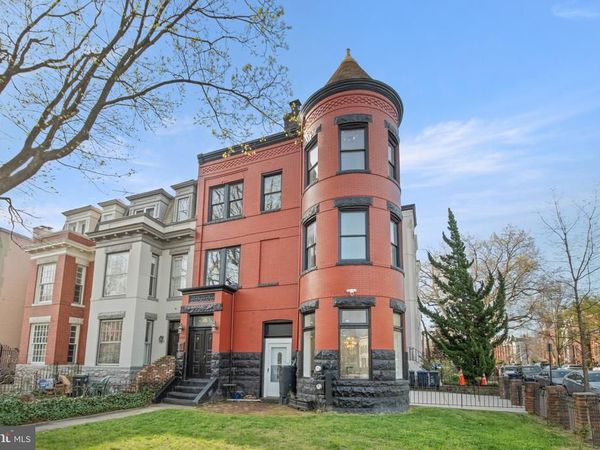 801 EAST CAPITOL STREET SE , WASHINGTON, DC 20003