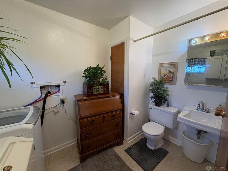 5723 Lily Lane, Harrison Township, OH 45414 Photo 18