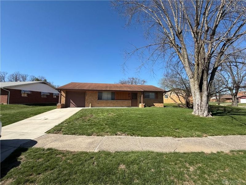 5723 Lily Lane, Harrison Township, OH 45414 Photo 2