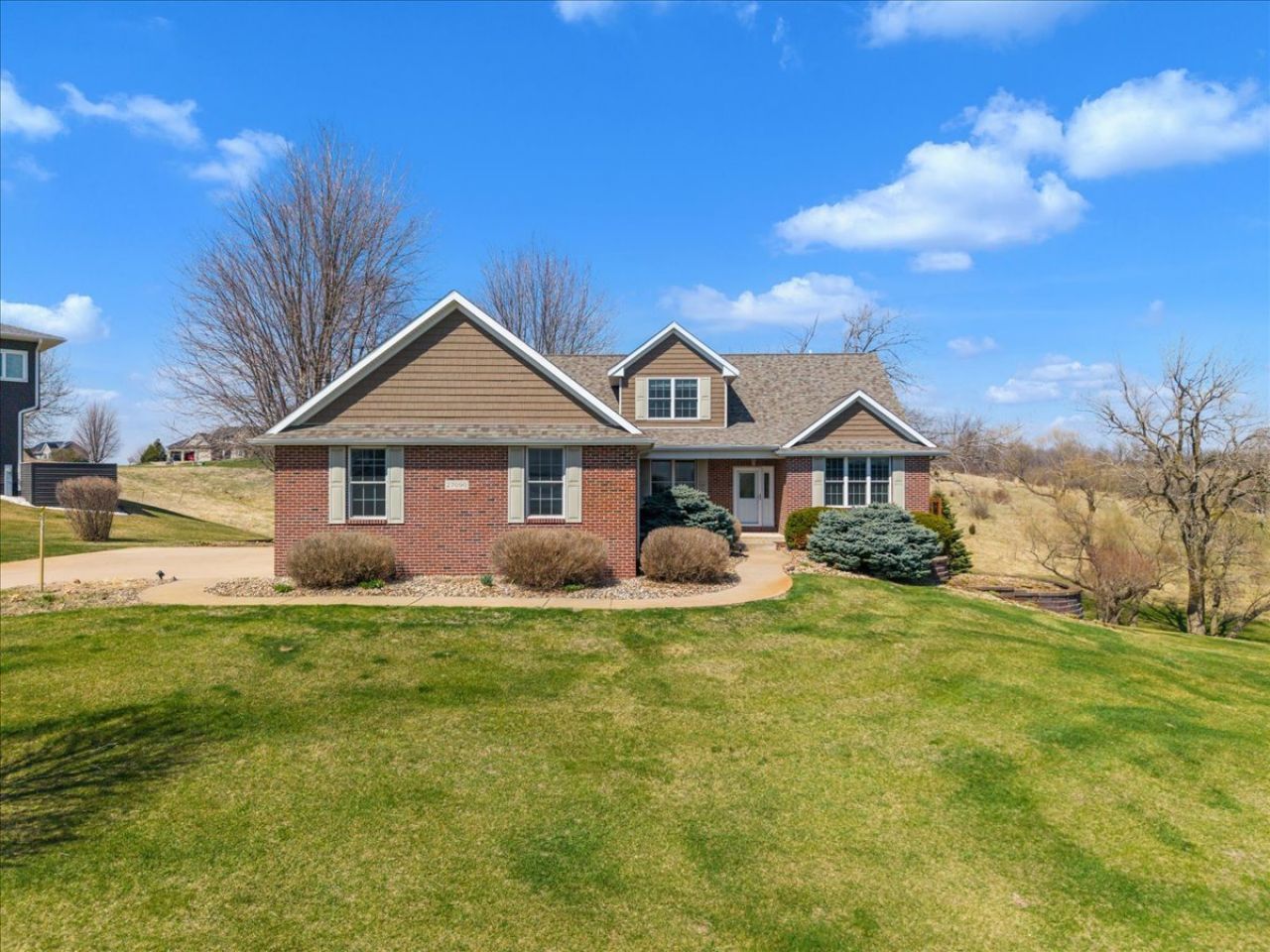 27090 238th Street, LeClaire, IA 52753 Main Photo