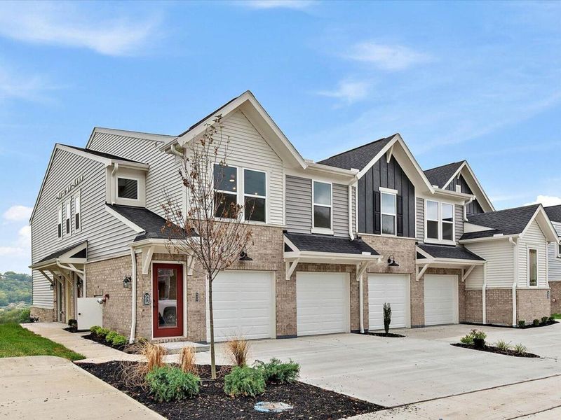 572 Station Drive, Unit 41-300, Ludlow, KY 41016 Photo 1