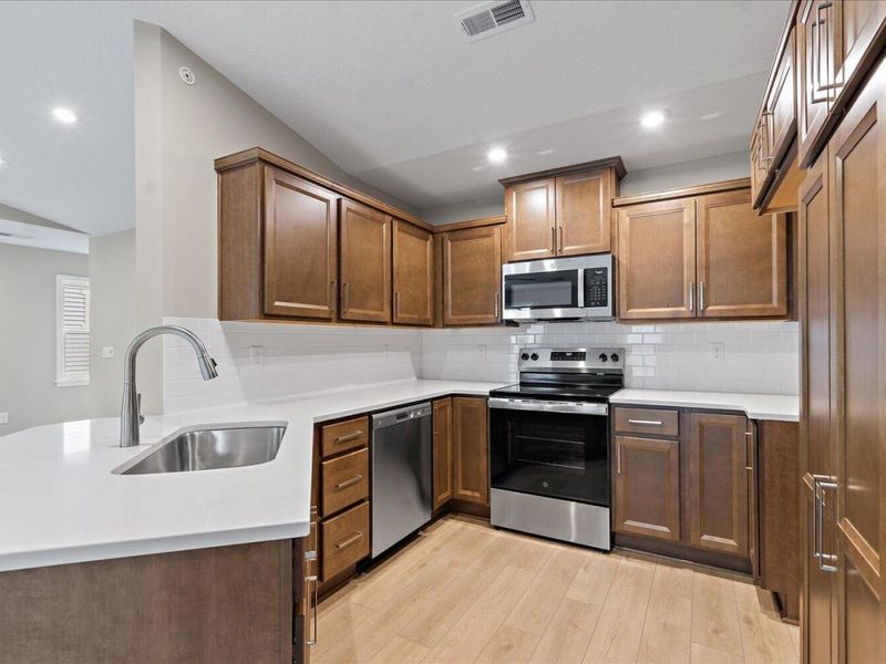 572 Station Drive, Unit 41-300, Ludlow, KY 41016 Photo 3