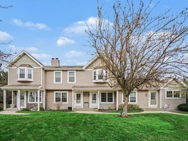 3262 Wimbledon Drive, Portage, MI 49024