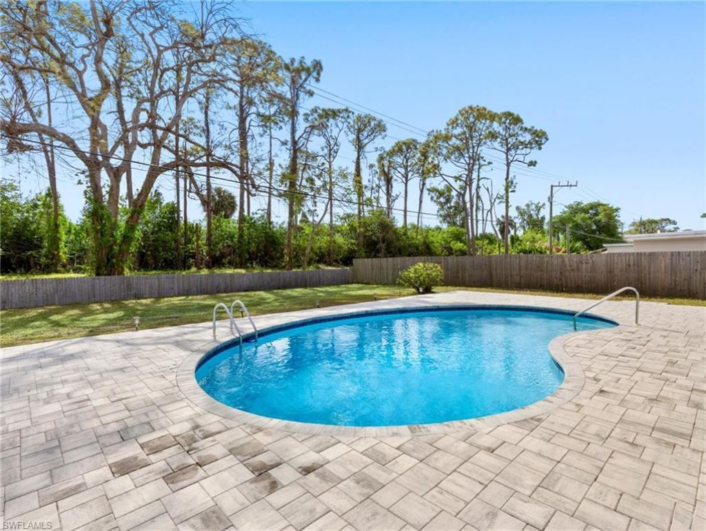 8848 Fordham St, Fort Myers, FL 33907 Photo