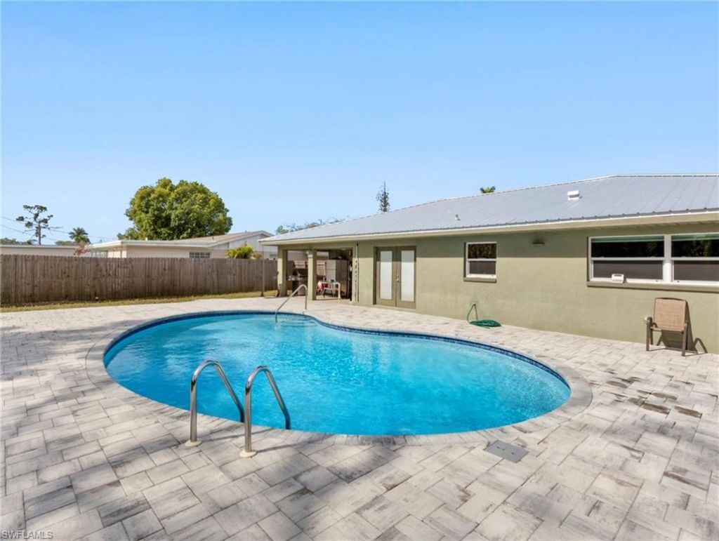 8848 Fordham St, Fort Myers, FL 33907 Photo
