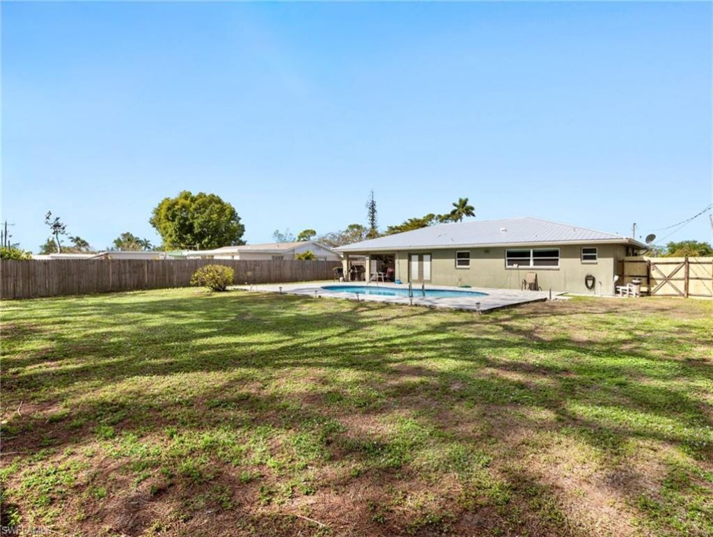 8848 Fordham St, Fort Myers, FL 33907 Photo