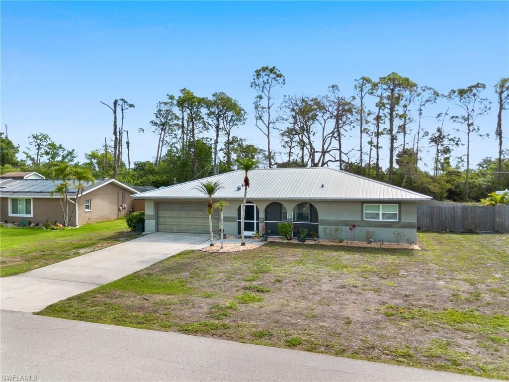 8848 Fordham St, Fort Myers, FL 33907 Photo
