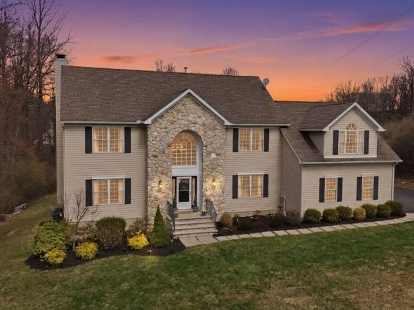 176 Mission Rd, Washington, NJ 07840