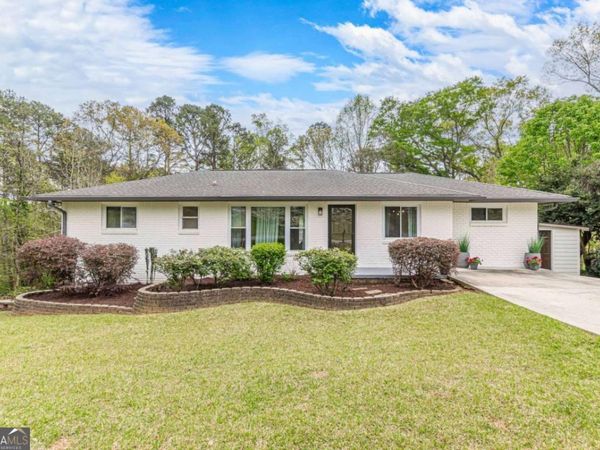 2396 Elmwood Circle SE, Smyrna, GA 30080