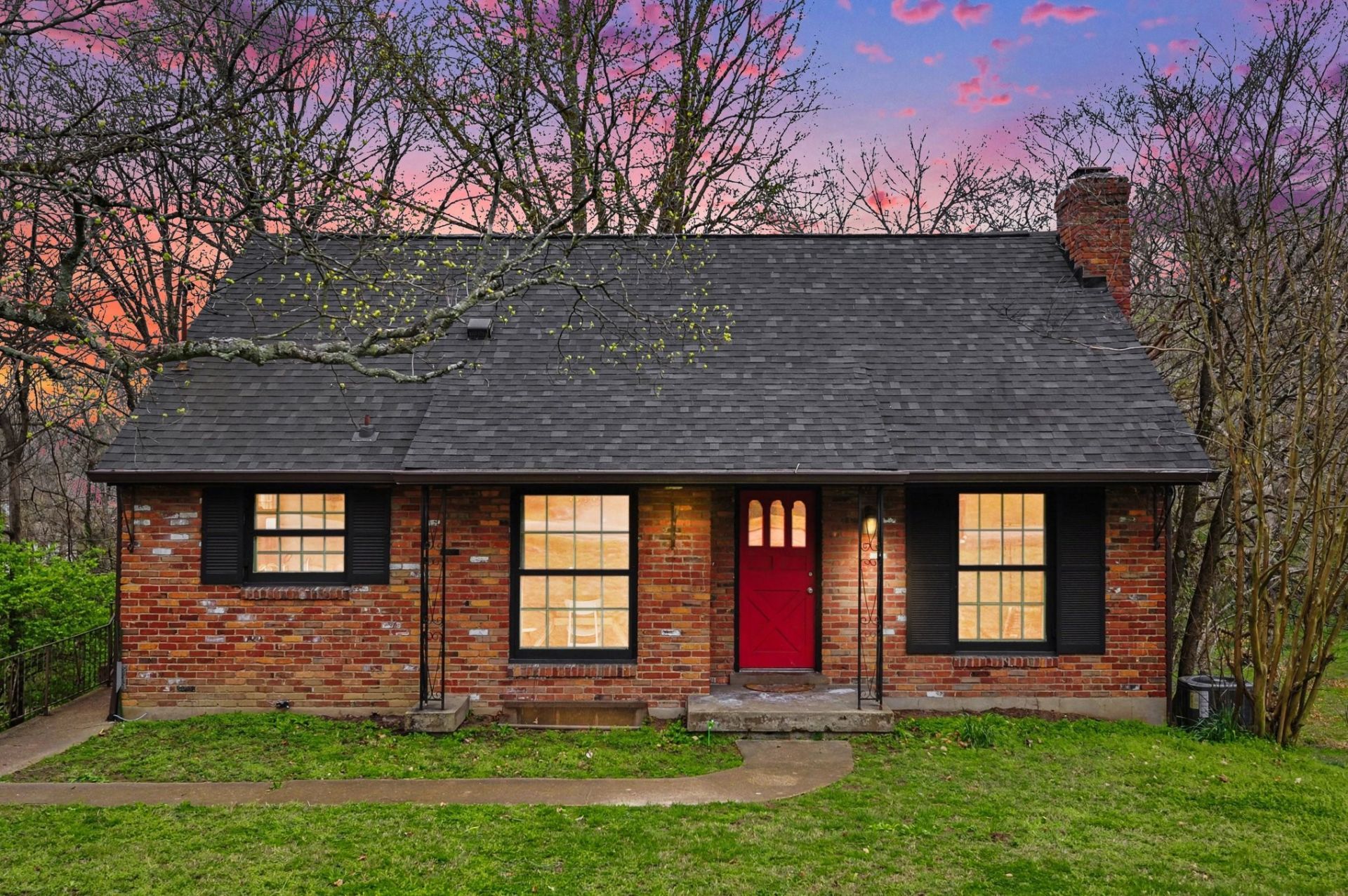 2703 Meadow Rose Dr , Nashville, TN 37206 Main Photo