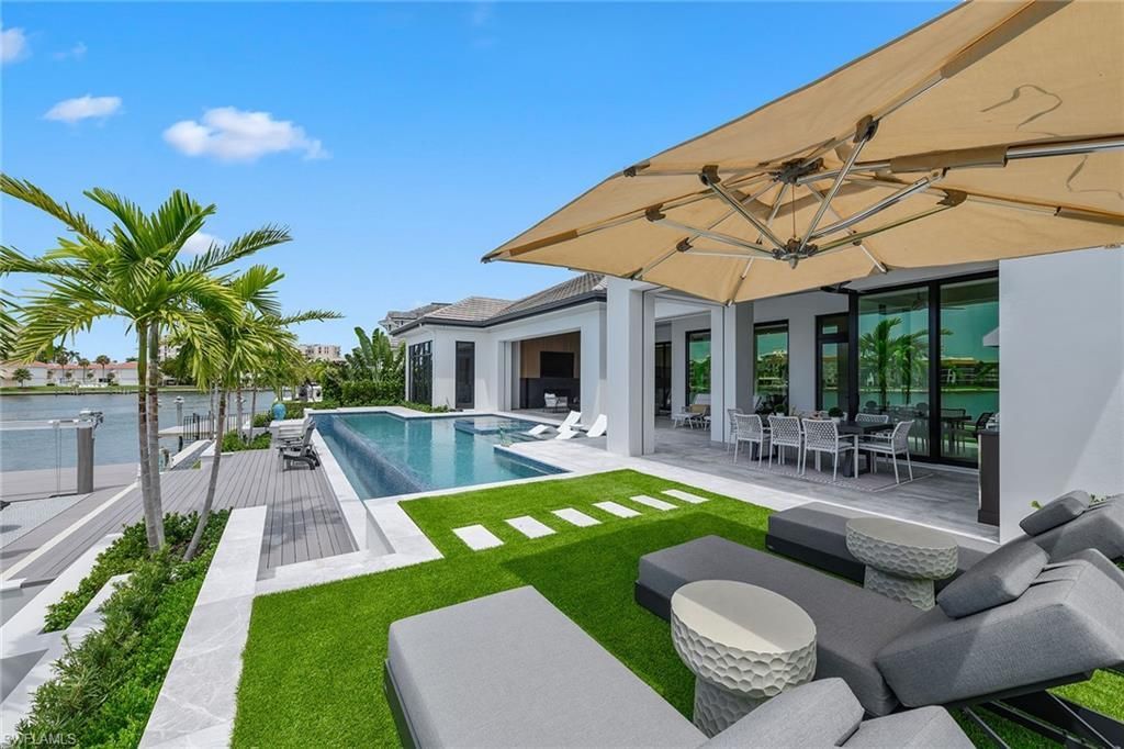 210 Bay Pt , Naples, FL 34103 Photo