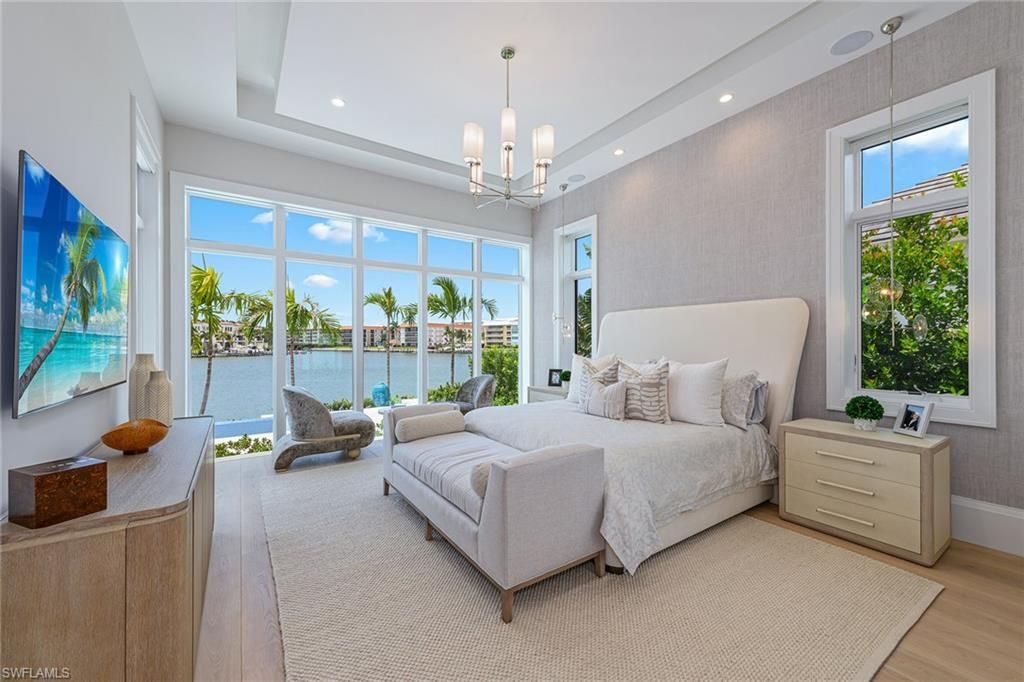 210 Bay Pt , Naples, FL 34103 Photo