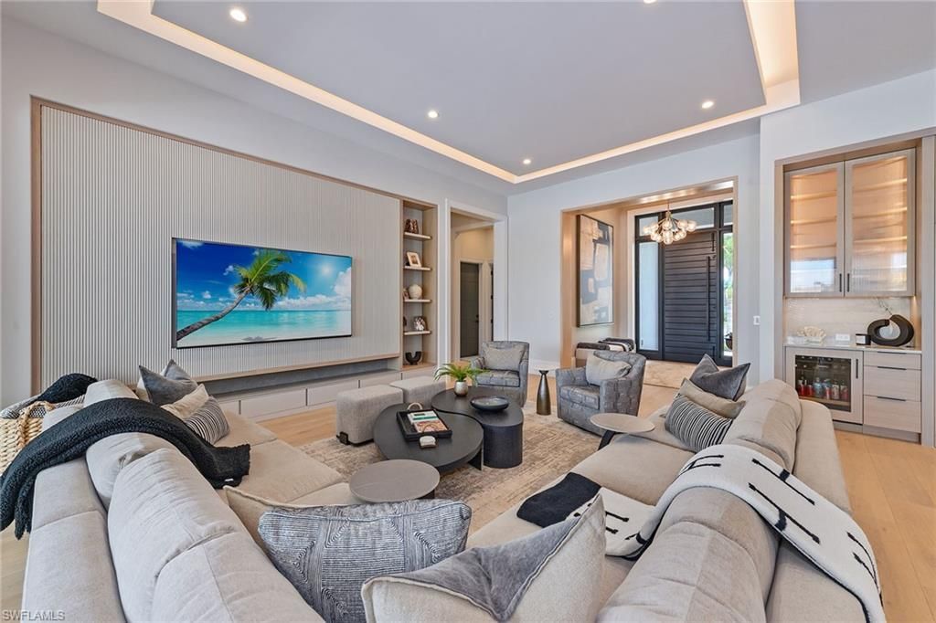 210 Bay Pt , Naples, FL 34103 Photo