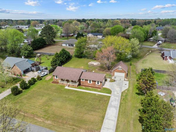 27653 Azalea Trail, Athens, AL 35613