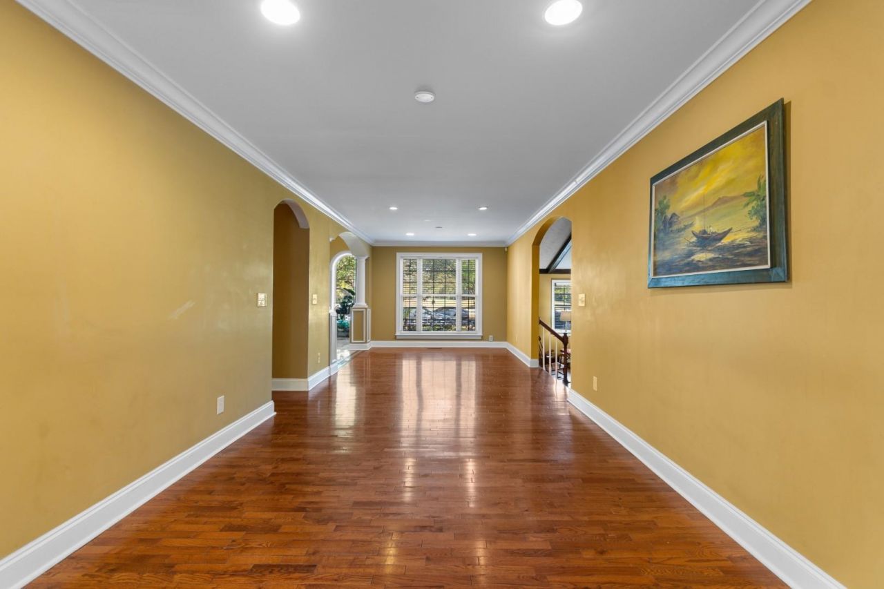 146 University Dr. Photo 20