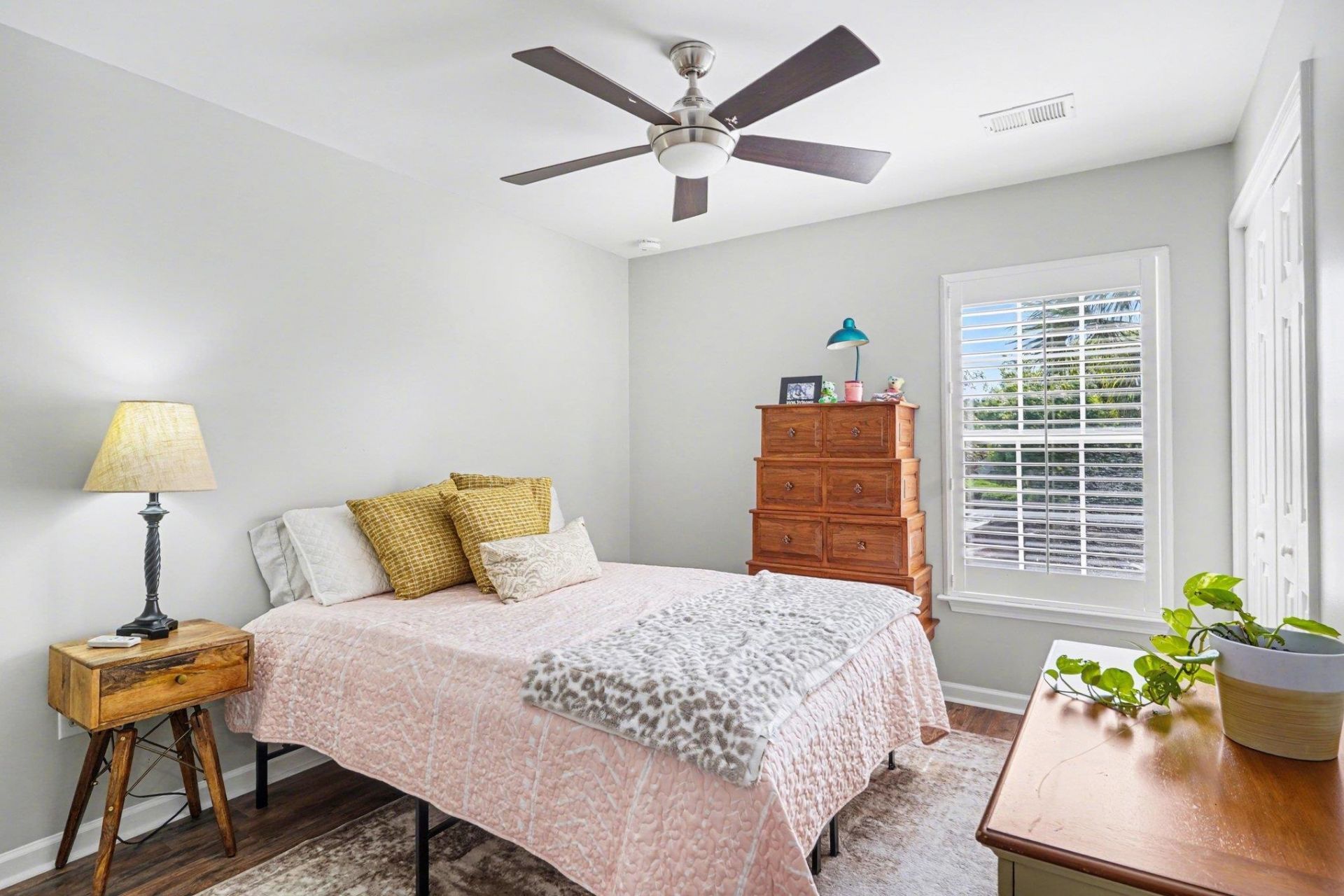 19 Pistachio Loop Photo 20