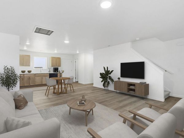 239 W Chesterfield Avenue , Rogersville, MO 65742