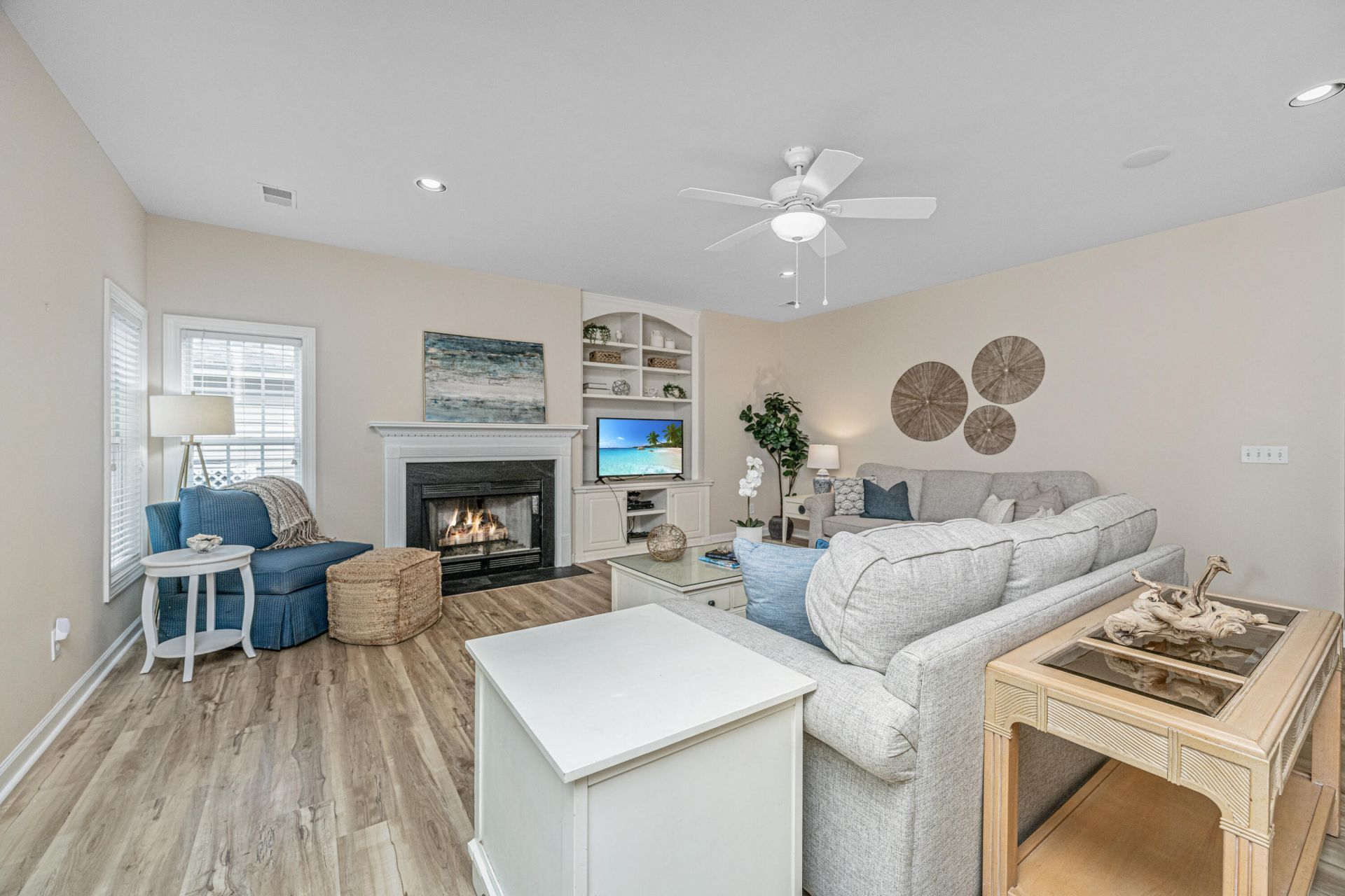 1557 Oakhurst Drive Photo 16