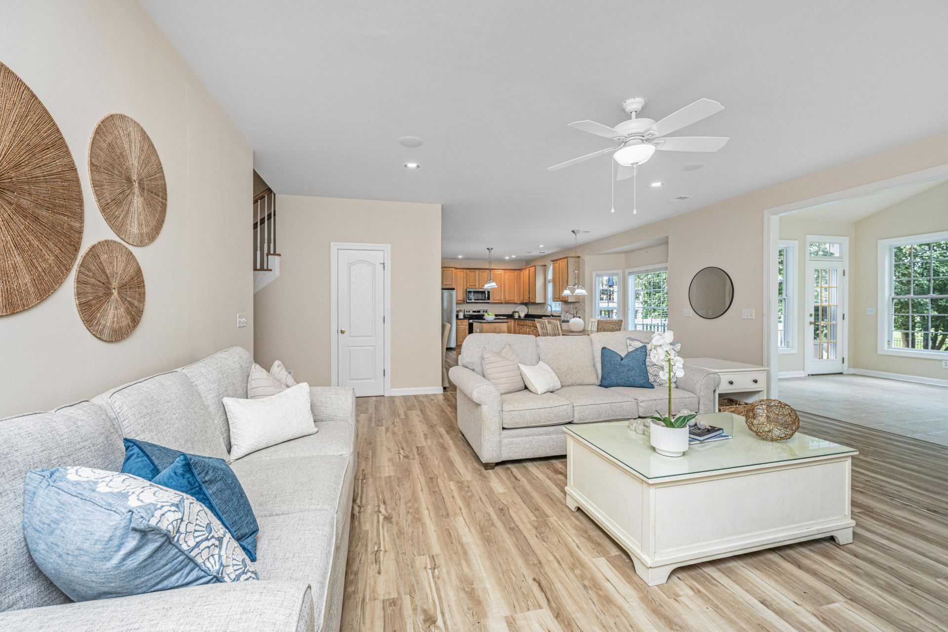 1557 Oakhurst Drive Photo 18