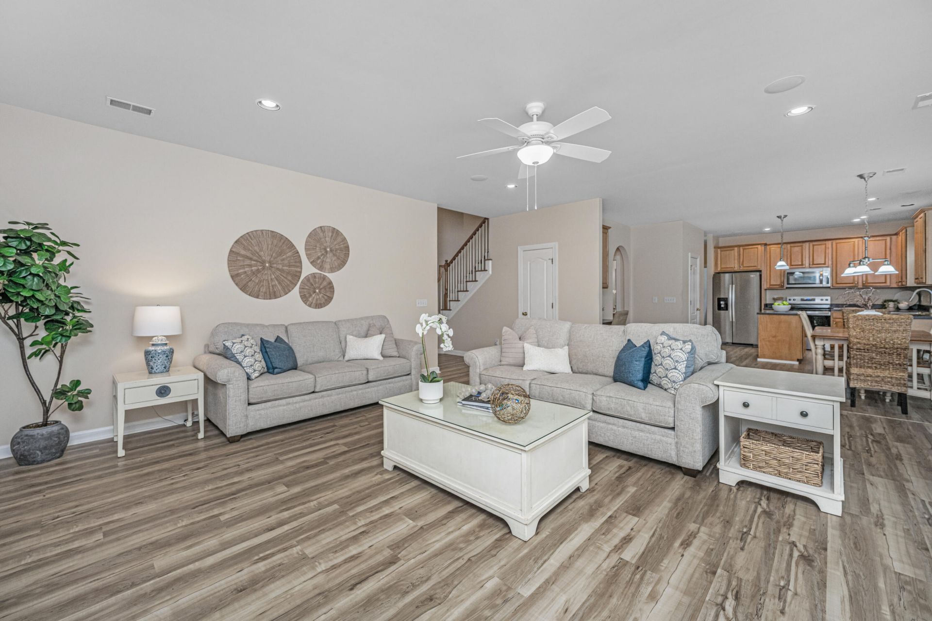 1557 Oakhurst Drive Photo 19