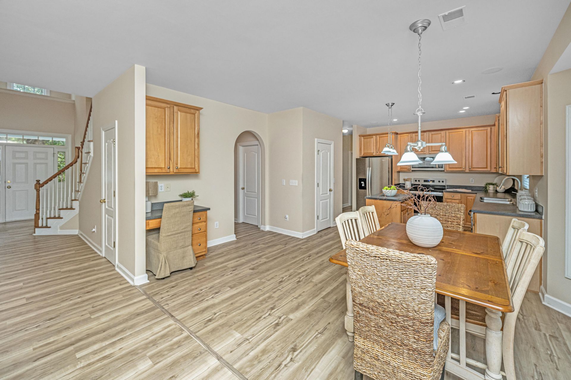 1557 Oakhurst Drive Photo 23