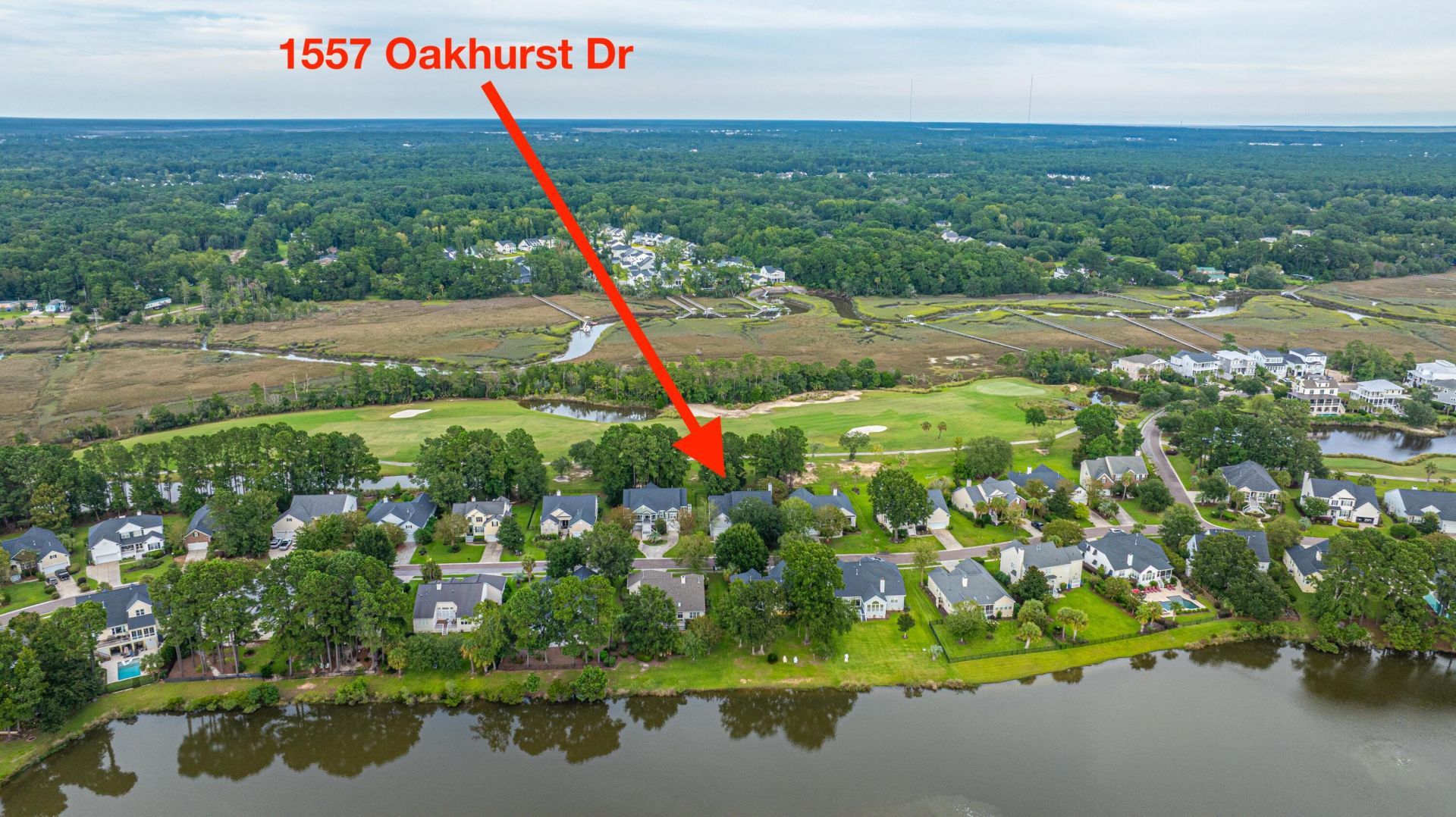 1557 Oakhurst Drive Photo 4