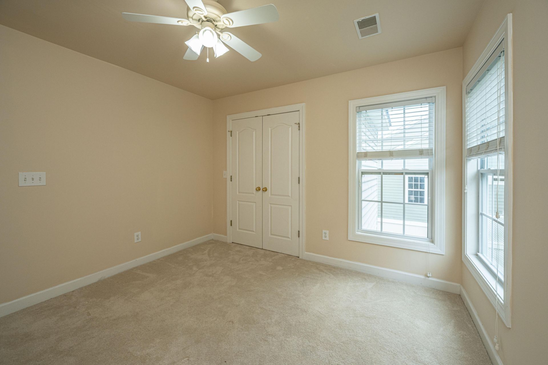 1557 Oakhurst Drive Photo 42