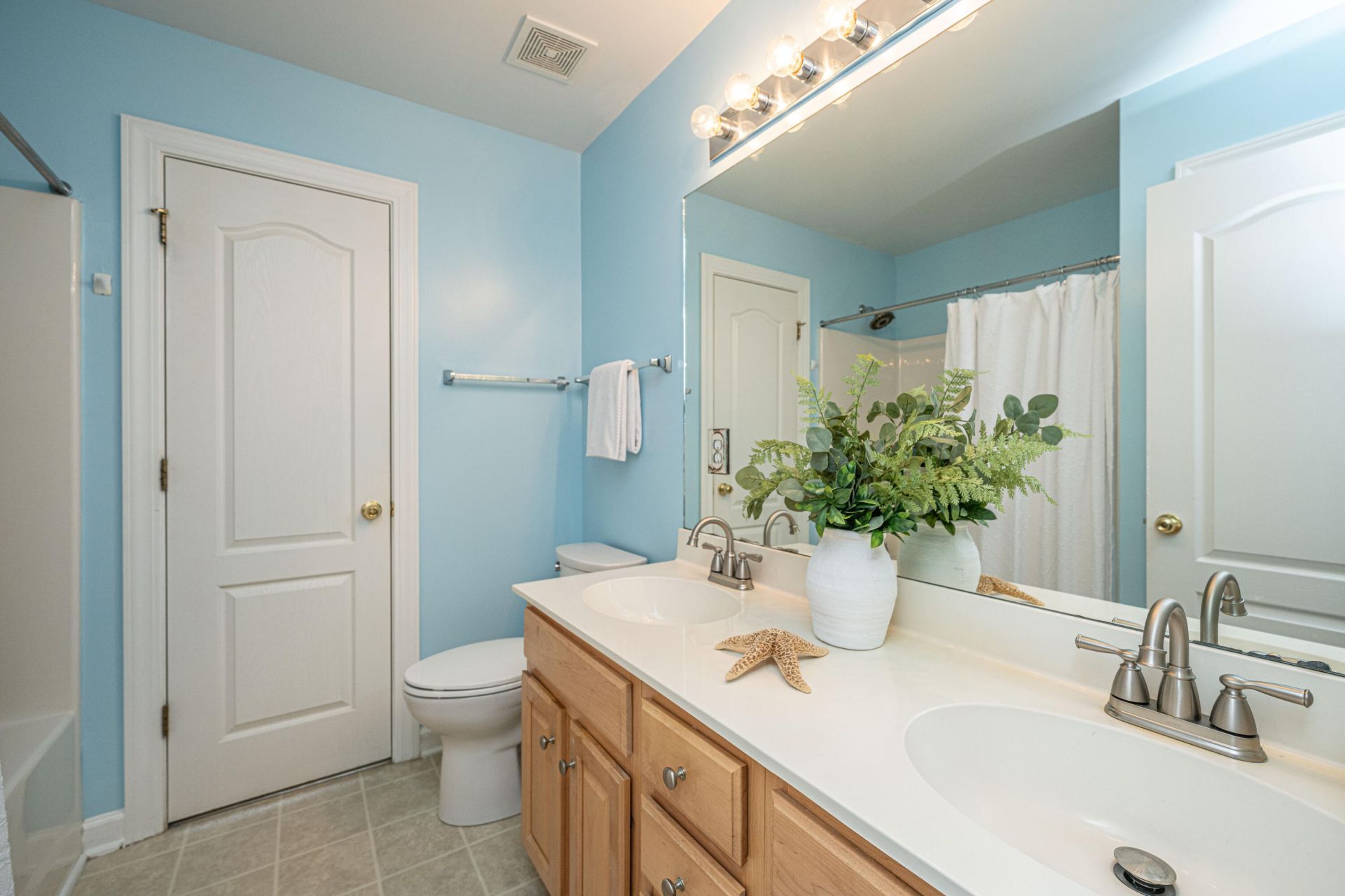 1557 Oakhurst Drive Photo 46