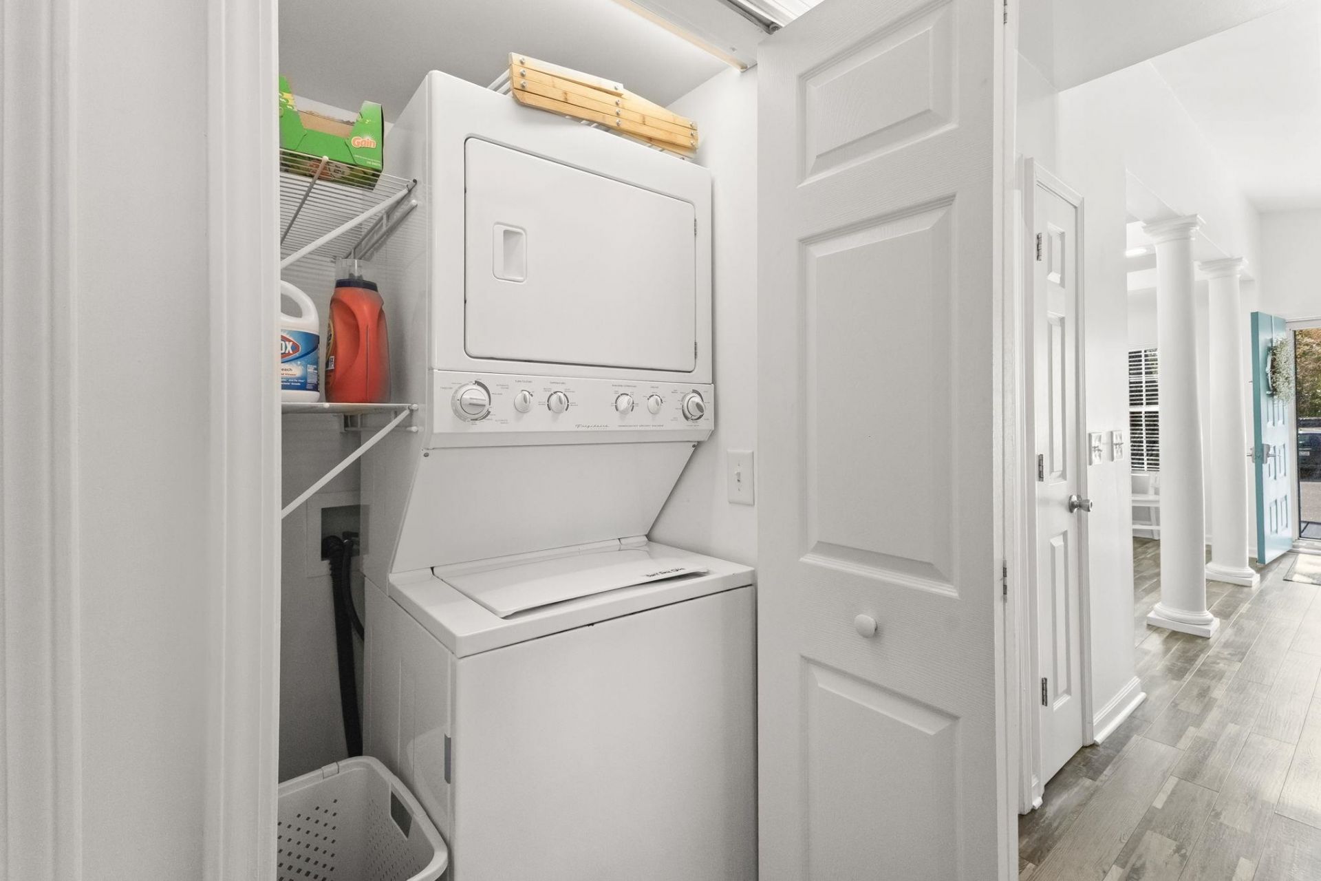 6001-z67 S Kings Hwy.  Photo 27